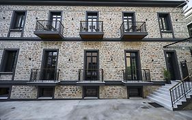 Lithos Boutique Residences